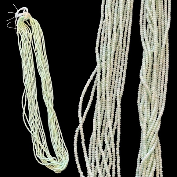 Seed Beads for Jewelry & Crafting - Picture 10 of 11